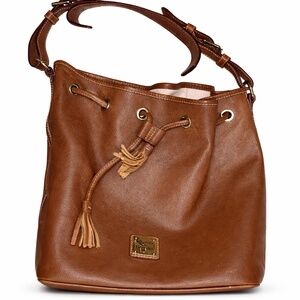 ✨Authentic Dooney & Bourke Leather Bucket Bag — Cognac Brown ✨
